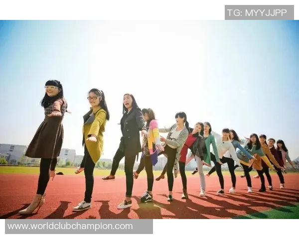 张宁的成长之路：从青涩少年到职场精英的奋斗故事